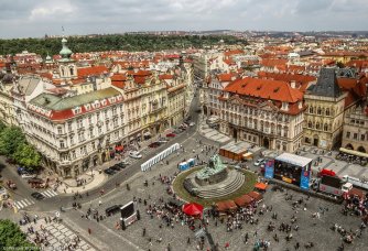 prag___old_town_square_by_pingallery-d4bah3r